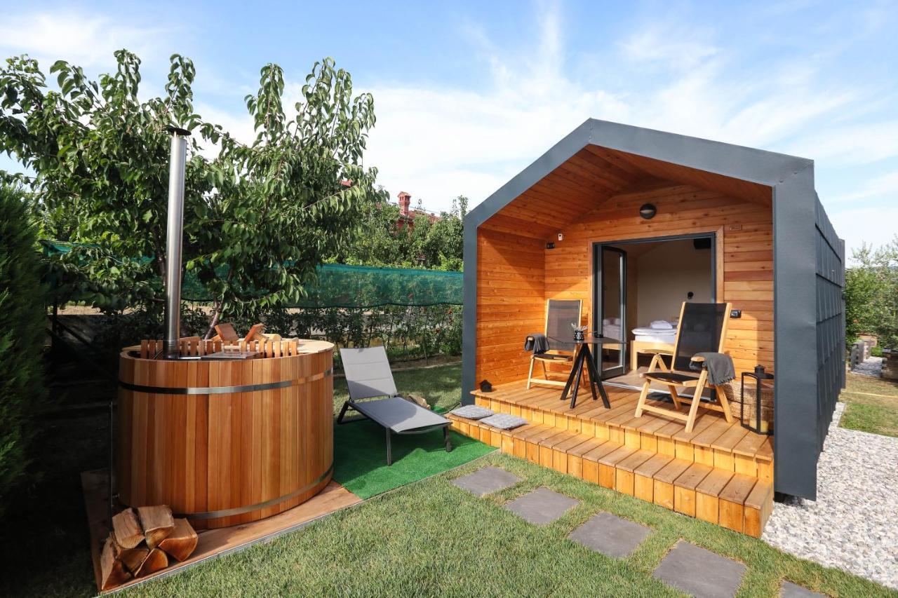 Отель Healthy House Glamping Копер Экстерьер фото