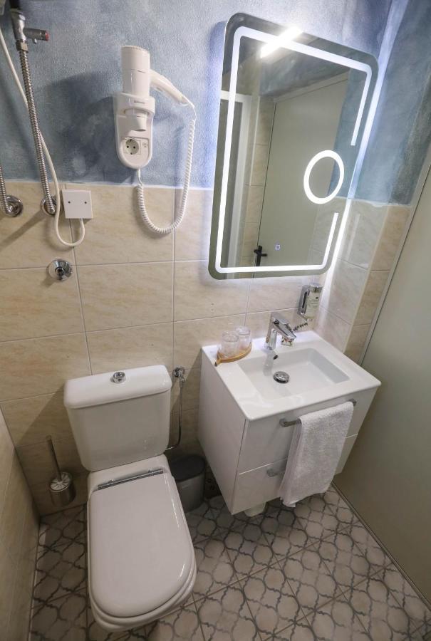 Отель Healthy House Glamping Копер Экстерьер фото